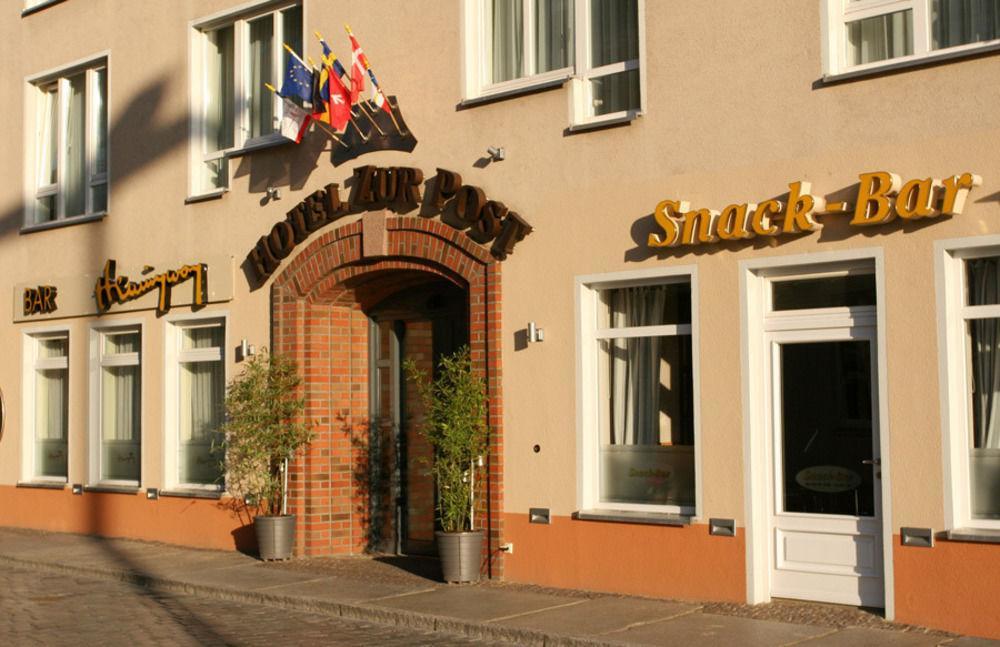 Altstadt Hotel Zur Post Штральзунд Экстерьер фото