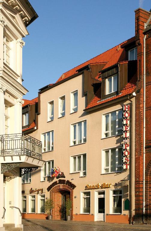 Altstadt Hotel Zur Post Штральзунд Экстерьер фото